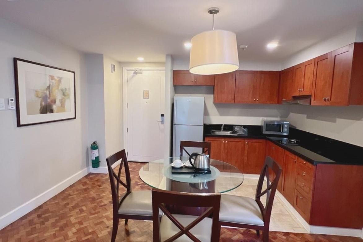 Olympia Makati 1Br Former Somerset Olympia Makati Makati City Exteriör bild