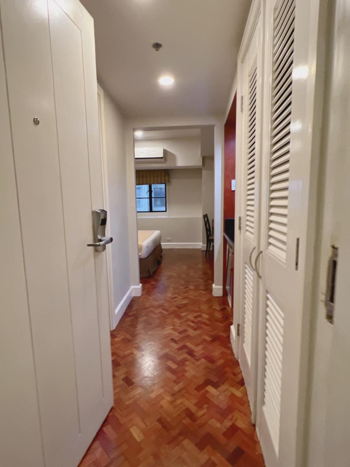Olympia Makati 1Br Former Somerset Olympia Makati Makati City Exteriör bild